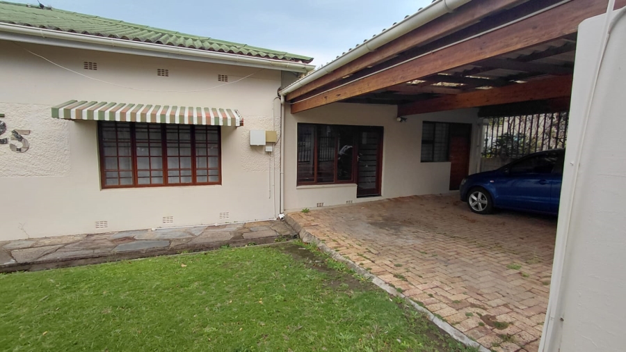 To Let 1 Bedroom Property for Rent in Berea Eastern Cape